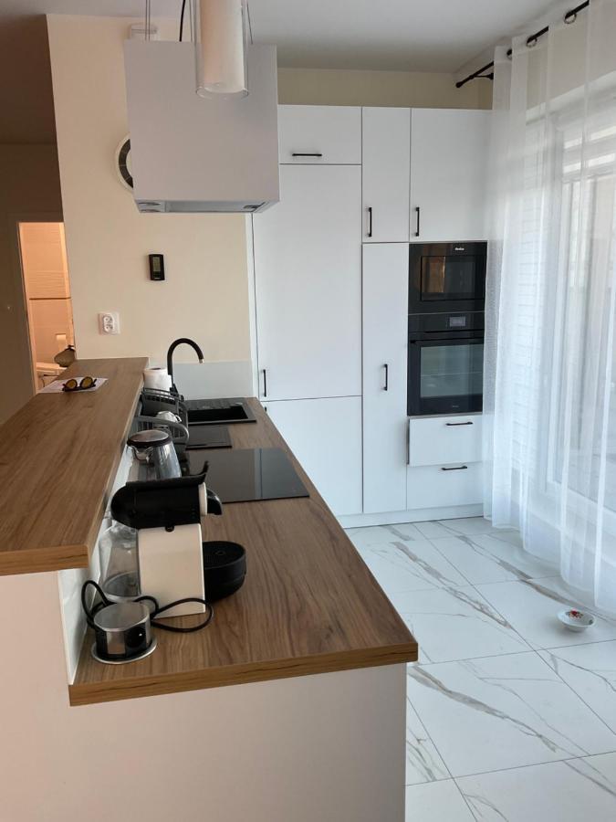 شقة Apartament „Dwie Wieze” كاتوفيتسه المظهر الخارجي الصورة